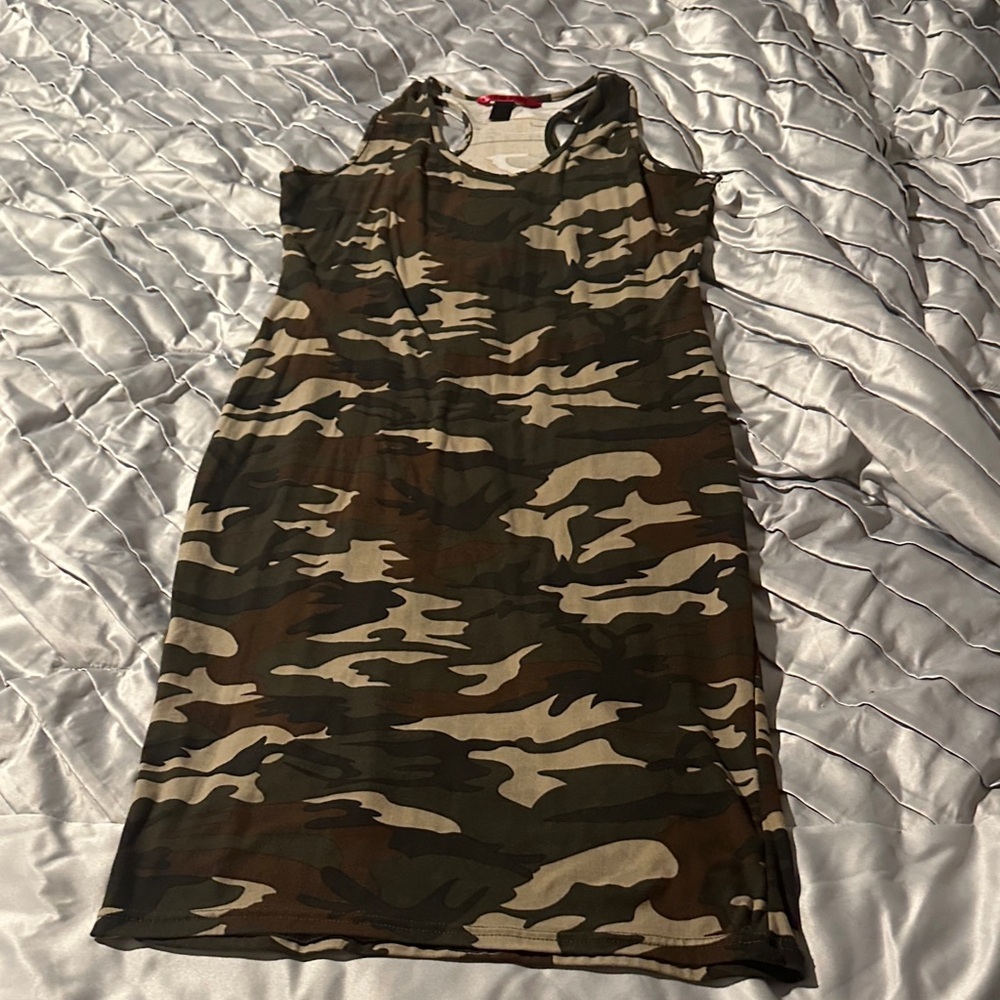 Hot Kiss Camouflage Midi Dress
